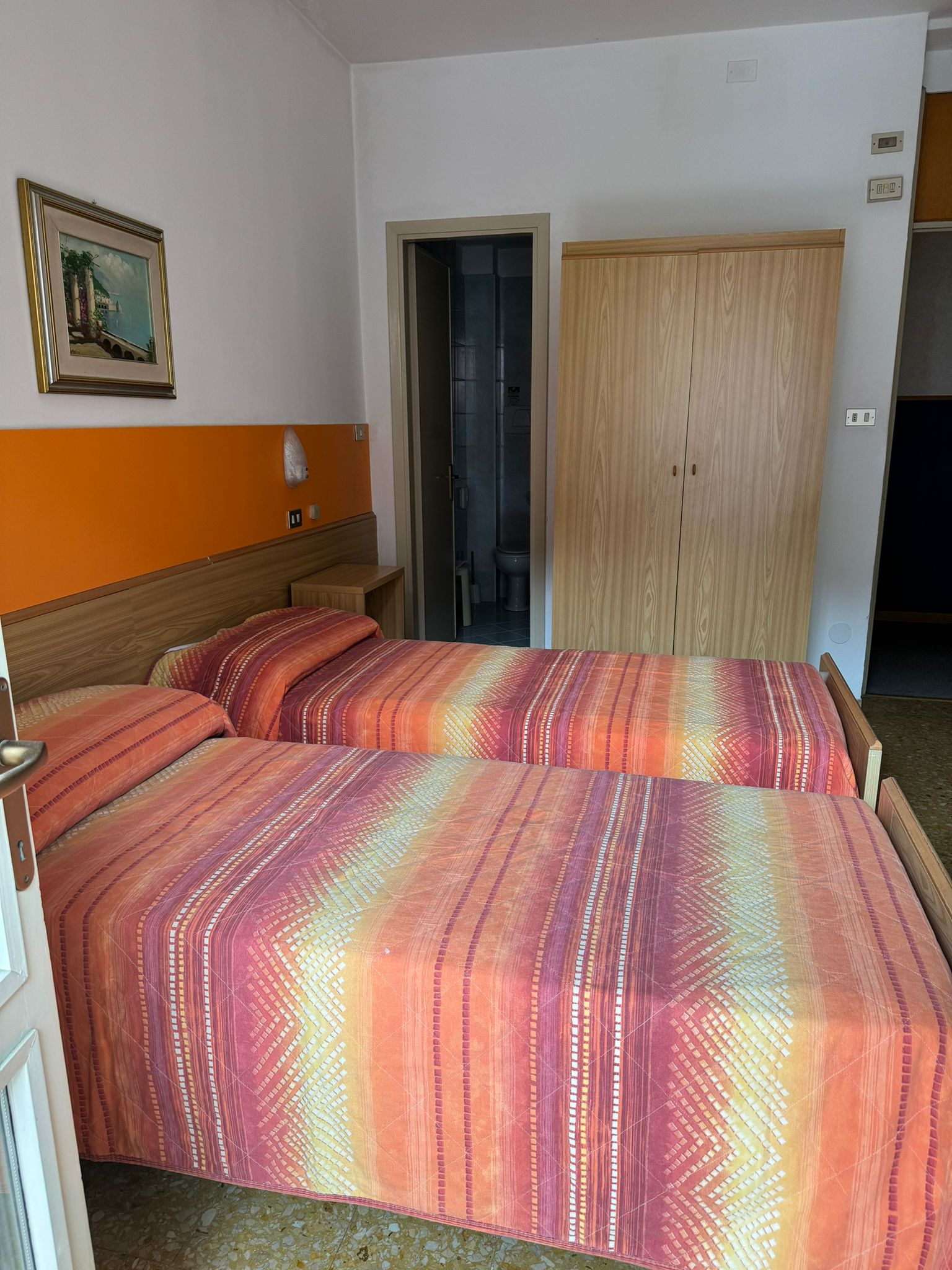 camera-doppia-matrimoniale-con-balcone-hotel-capinera (4)